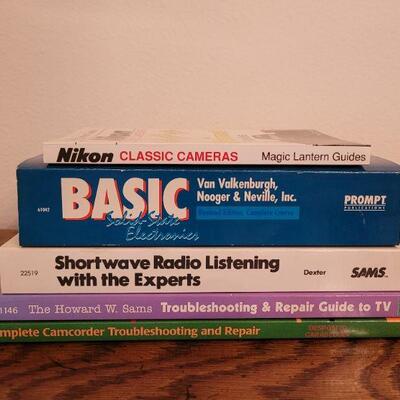 Lot 260: Electronics Book lot
