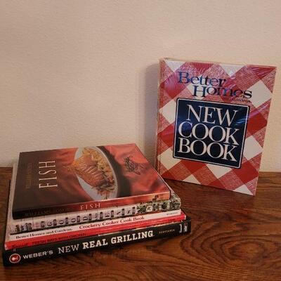 Lot 263: Cook Book lot