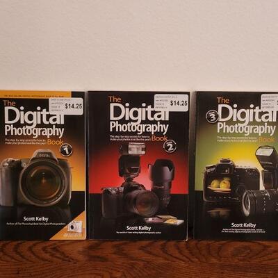 Lot 265: The Digital Photography Books 1, 2 & 3