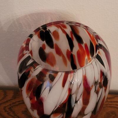 Lot 275: Blown Glass Vase