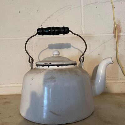 Cast iron enameled tea pot 