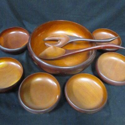 Lot 43 - Berk Craft Genuine Mahogany Handmade Salad Bowl Set