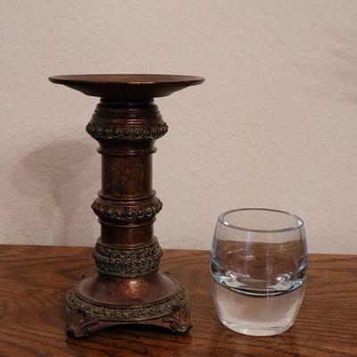 Lot 284: (2) Candleholders
