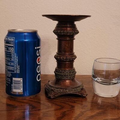 Lot 284: (2) Candleholders