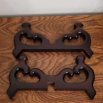 Lot 285: Vase or Plant Stand