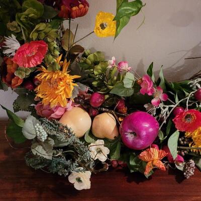 Lot 287: Large Fruit & Floral Wreath 