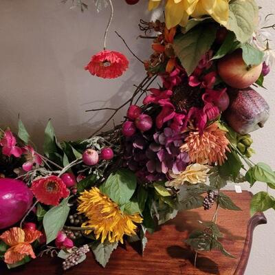 Lot 287: Large Fruit & Floral Wreath 