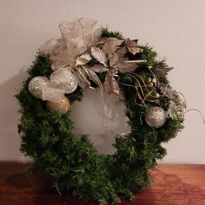 Lot 293: Christmas Wreath 