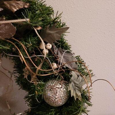 Lot 293: Christmas Wreath 