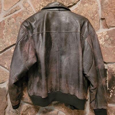 Lot 294: Indiana Jones Style -Mirage Mens Leather Bomber Jacket (Large)