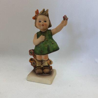 Lot 18 - Goebel Hummel Spring Cheer Figurine