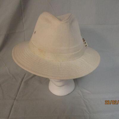 Lot 27 - Dorfman Pacific Cotton Hat