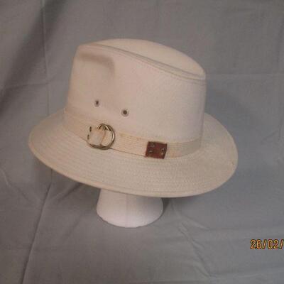 Lot 27 - Dorfman Pacific Cotton Hat