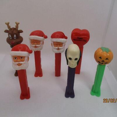 Lot 34 - (7) Pez Dispensers
