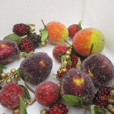 Lot 38 - Sparkly Fruit Assortment