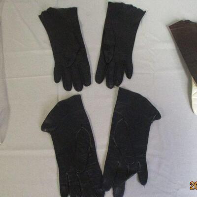 Lot 39 - Ladies Leather Gloves