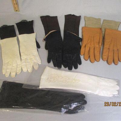Lot 39 - Ladies Leather Gloves