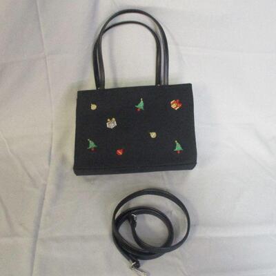 Lot 45 - Tianni Christmas Purse