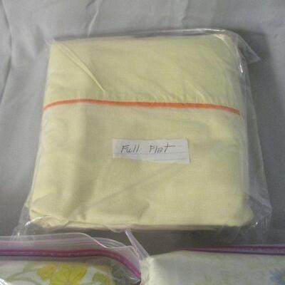 Lot 50 - Vintage Sheets and Pillow Cases
