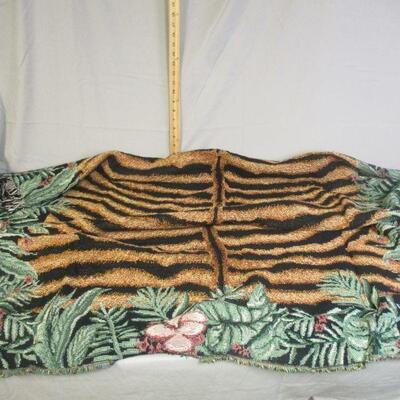 Lot 54 - Cotton Sugar Street Tiger Palms Tapestry Blanket