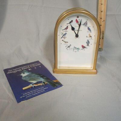 Lot 61 - Singing Bird Clock