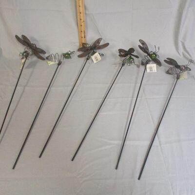 Lot 58 - (6) Dragonfly Yard Stakes