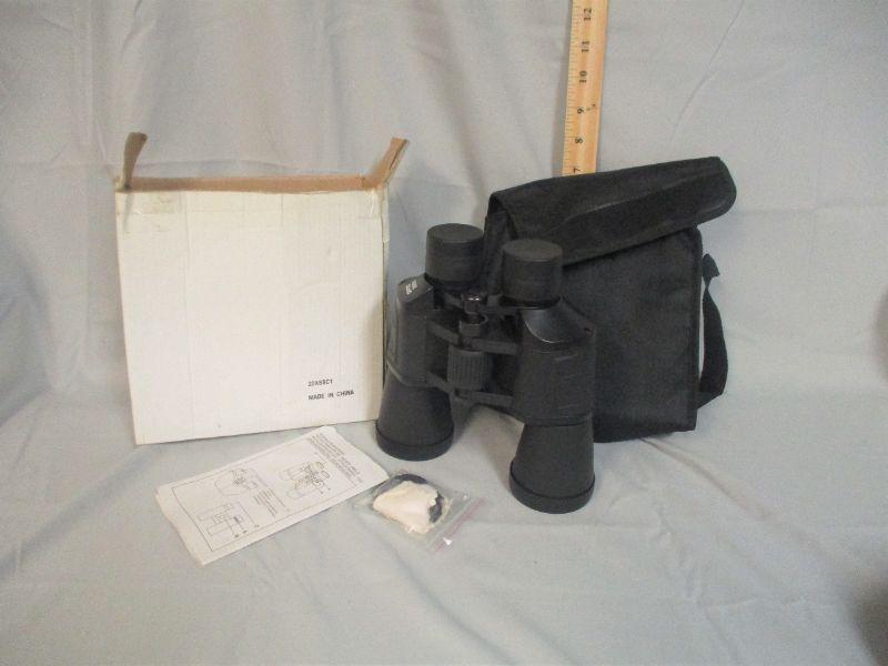 Lot 63 Binoculars Optic 2050