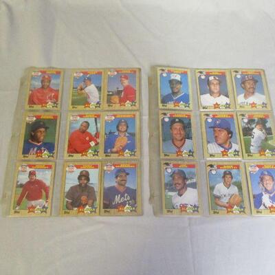 Lot 79 - 1987 NL and AL Leaders Topps Baseball Cards