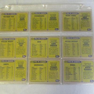 Lot 79 - 1987 NL and AL Leaders Topps Baseball Cards