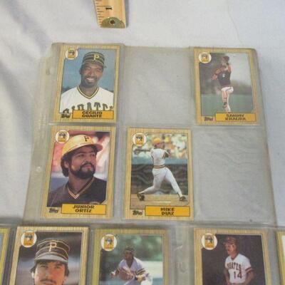 Lot 87 - 1987 Topps Baseball Cards Pittsburgh Pirates