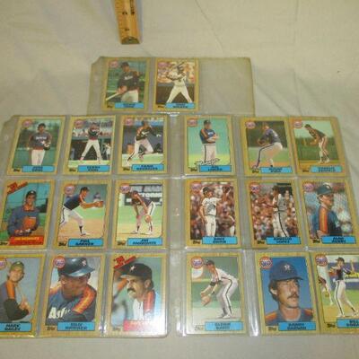 Lot 89 - 1987 Topps Baseball Cards Houston Astros