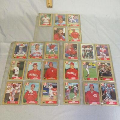 Lot 90 - 1987 Topps Baseball Cards Cincinnati Reds