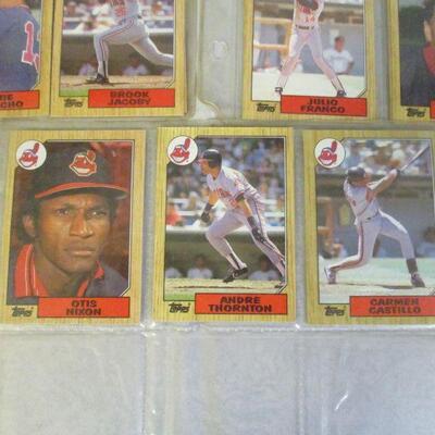 Lot 96 - 1987 Topps Baseball Cards Cleveland Indians