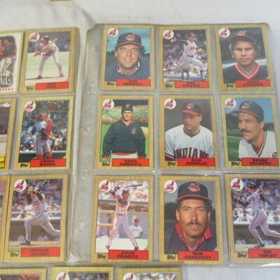 Lot 96 - 1987 Topps Baseball Cards Cleveland Indians