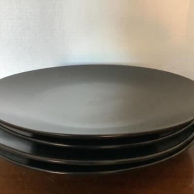 357 Set Of Four Sakura Stoneware Chargers