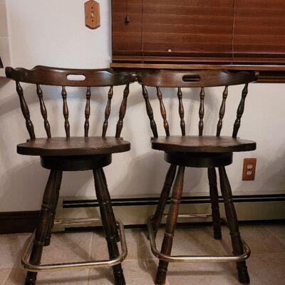 Lot 299: (3) Bar Stools 