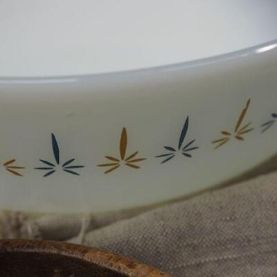 Lot 15 Ceramic and Melmac collectibles