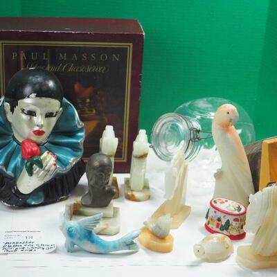 Lot 18 Alabaster Animals and chalkware clown