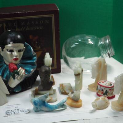 Lot 18 Alabaster Animals and chalkware clown