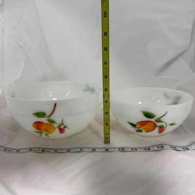 .36. VINTAGE | Fire King | Gay Fad | Two Mixing Bowls