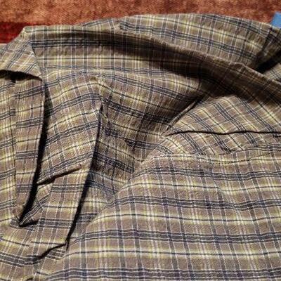 Lot 315: (2) New w/ Tags EDDIE BAUER Size TALL LARGE Outdoor Short Sleeve Shirts 