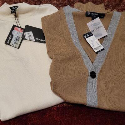 Lot 319: (2] New w/ Tags Men's Size Large Sweaters 