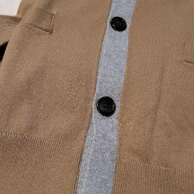 Lot 319: (2] New w/ Tags Men's Size Large Sweaters 