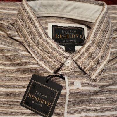 Lot 322: (2) New w/ Tags Size Large Short Sleeve Shirts 