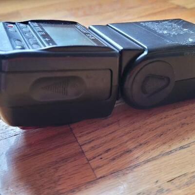 Lot 325: NIKON Speedlight Flash SB-28