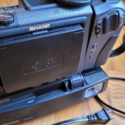 Lot 326: Vintage SHARP Digital ViewCam w/ Charger TESTED A+ (Comes with 2 NEW DVC Cassettes)