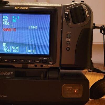 Lot 326: Vintage SHARP Digital ViewCam w/ Charger TESTED A+ (Comes with 2 NEW DVC Cassettes)