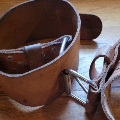 Lot 329: (3) Vintage Back Brace Leather Heavy Duty Weightlifting Belts 
