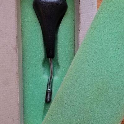 Lot 331: Vintage 1980's Sedan Mercedes Benz Stock Black Gearshift Knob