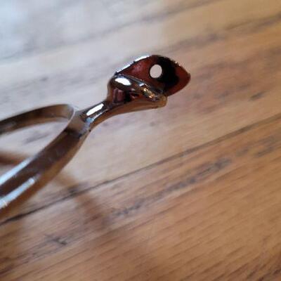 Lot 332: Vintage 1980's Mercedes Benz Sedan Hood Ornament 